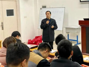 枣庄翔宇：八年级：百川汇海可撼天，众志成城比金坚-爱山亭网