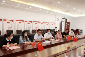 市发改委规上服务企业调研组，莅临枣庄翔宇中学调研指导-爱山亭网