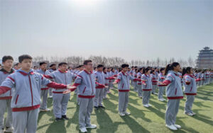 枣庄十八中:指尖跳动，舞出精彩-爱山亭网