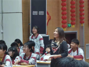 枣庄十八中：让主题班会也开花-爱山亭网