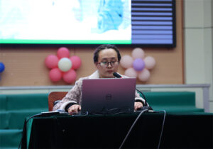 做一个健康、自律、快乐的女生――枣庄十八中举办女生健康讲座-爱山亭网