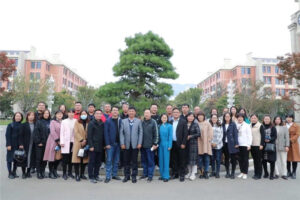 峄城区匡衡小学、阴平中心小学团队莅临枣庄翔宇中学参观交流-爱山亭网