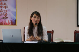 枣庄十八中召开班主任开学工作会议-爱山亭网