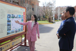 枣庄翔宇:省“健康学校”专项督导组莅临我校指导-爱山亭网