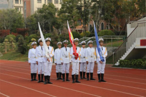 国旗下成长:明标努力 逐梦前行-爱山亭网