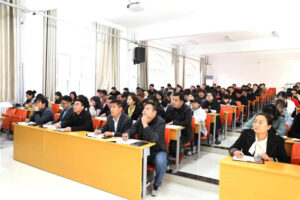 【班主任大讲堂】借东风，激活力-爱山亭网