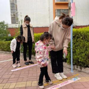 一线聚焦 | 核酸检测“一米线” 变身“文明风景线”-爱山亭网