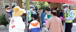 【假期我在岗】山亭交警“五一”假期进景区送“平安”-爱山亭网