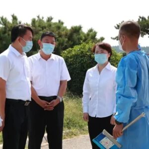 区领导调研假期疫情防控工作、走访慰问一线值班值守人员-爱山亭网