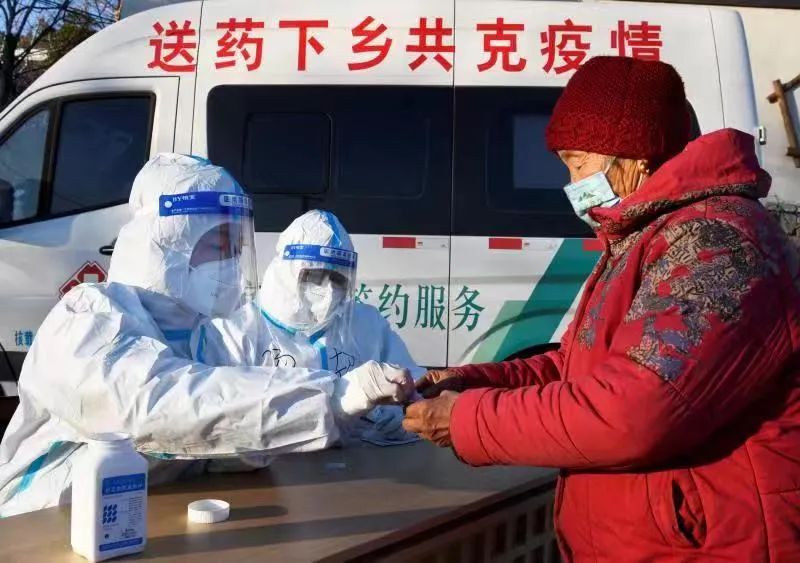 图片[5]-流动诊所 冬日暖阳——徐庄镇流动医疗救治小分队在行动-爱山亭网