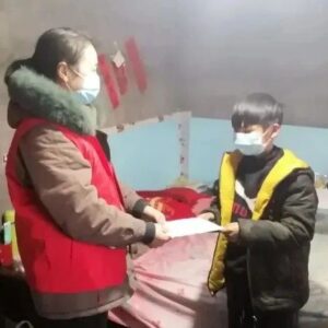 桑村｜防寒防疫送温暖 党员先锋在行动-爱山亭网