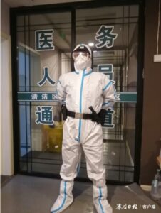 ​亲人离世 特警队员忍痛坚守抗疫一线-爱山亭网