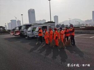 新城环卫中心开展除雪应急大演练-爱山亭网