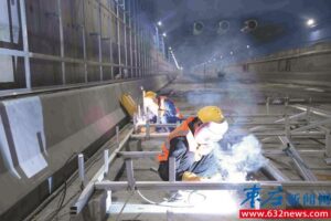 我市首条湖底隧道通车在即-爱山亭网