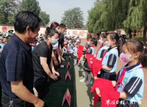 陶庄镇：庆六一 送关爱 多样活动暖童心-爱山亭网