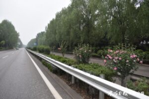 扮靓路容路貌 献礼建党百年-爱山亭网