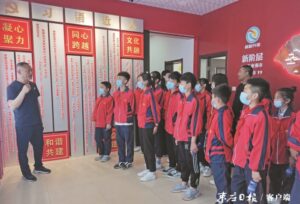 走进生产现场 感受祖国强大-爱山亭网