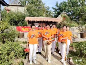 陶庄镇多彩活动庆丰收-爱山亭网