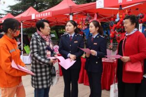 新时代文明实践 “赶大集”-爱山亭网