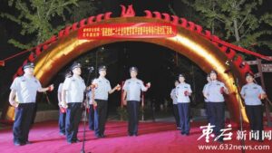 宣传反诈 民警登上社区舞台-爱山亭网