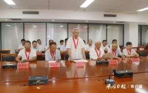 东沙河街道：追忆入党初心 重温入党誓词-爱山亭网