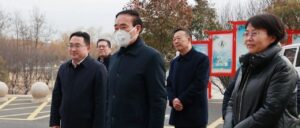 朱国伟来我区调研全过程人民民主基层实践中心情况和企业复工复产工作-爱山亭网