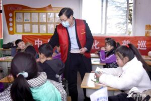 现场感受神奇中医 枣庄山亭水泉开展中医药文化进校园活动-爱山亭网