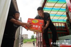 村民心系河南灾区-爱山亭网