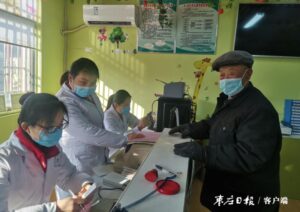 阴平镇抢种“第三针” 筑牢安全“墙”-爱山亭网