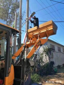 灯亮了 路宽了 阴平镇切实办好群众实事-爱山亭网