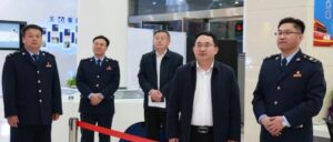 刘洪鹏到区税务局调研并参加“周一晚间课堂”-爱山亭网